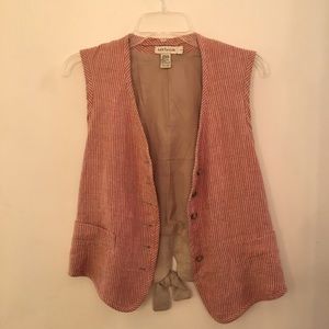 Linen red and beige striped vest